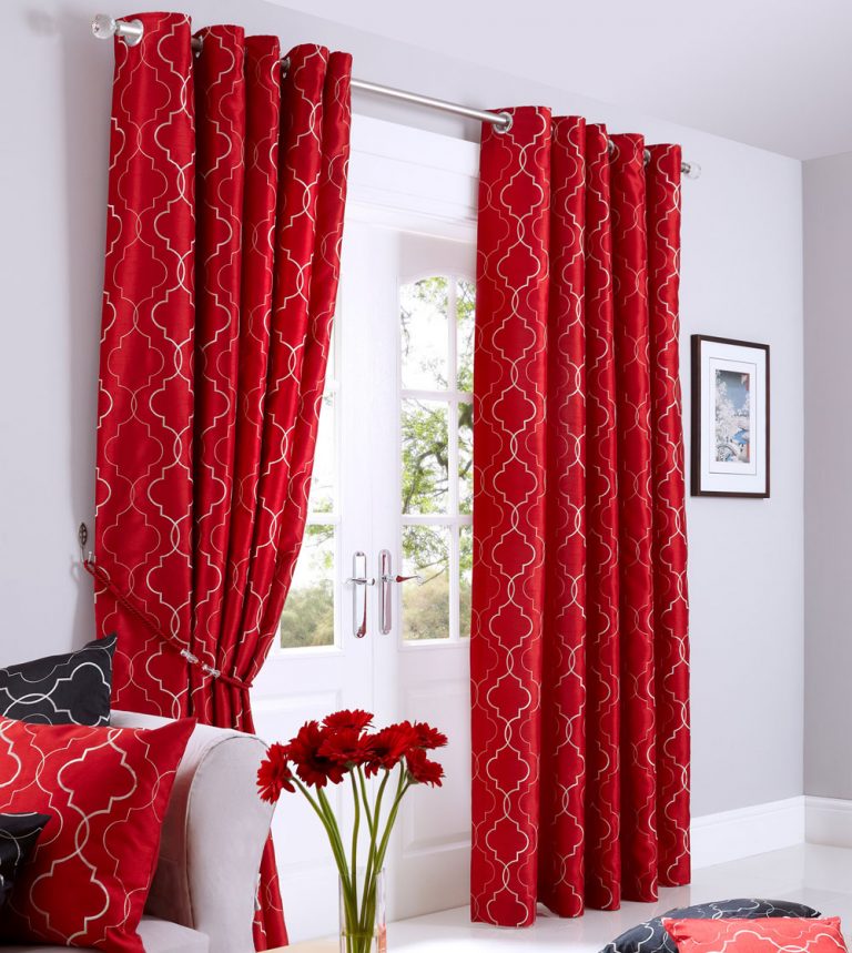 curtains installation