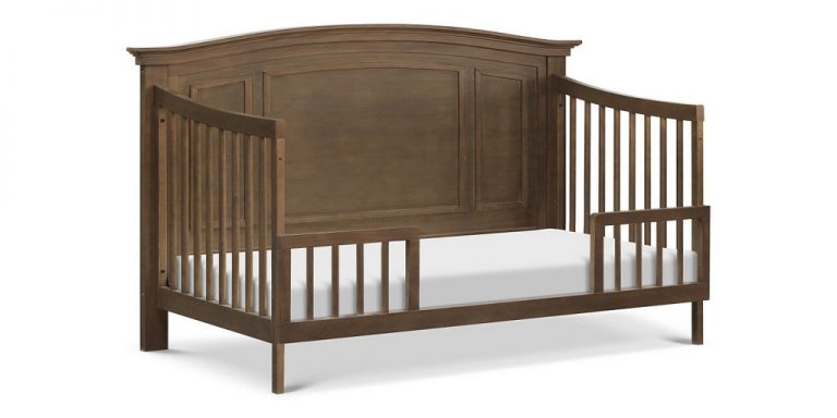 Why Shop for Baby Crib and Changing Table Set?