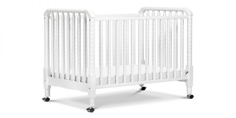 How a DaVinci Changing Table Could Improve Your Nursery