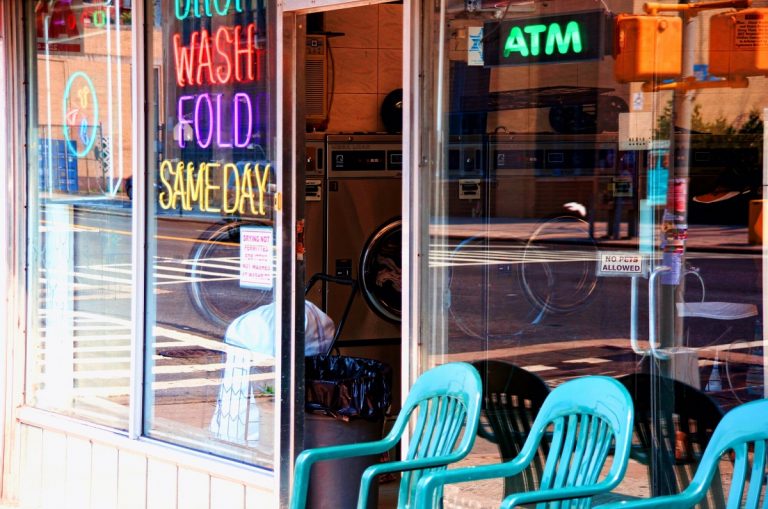 How to Start a Laundromat in 5 Easy Steps