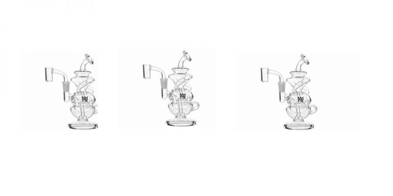 Why You Should Smoke In A Glass Water Pipe Over Other Methods