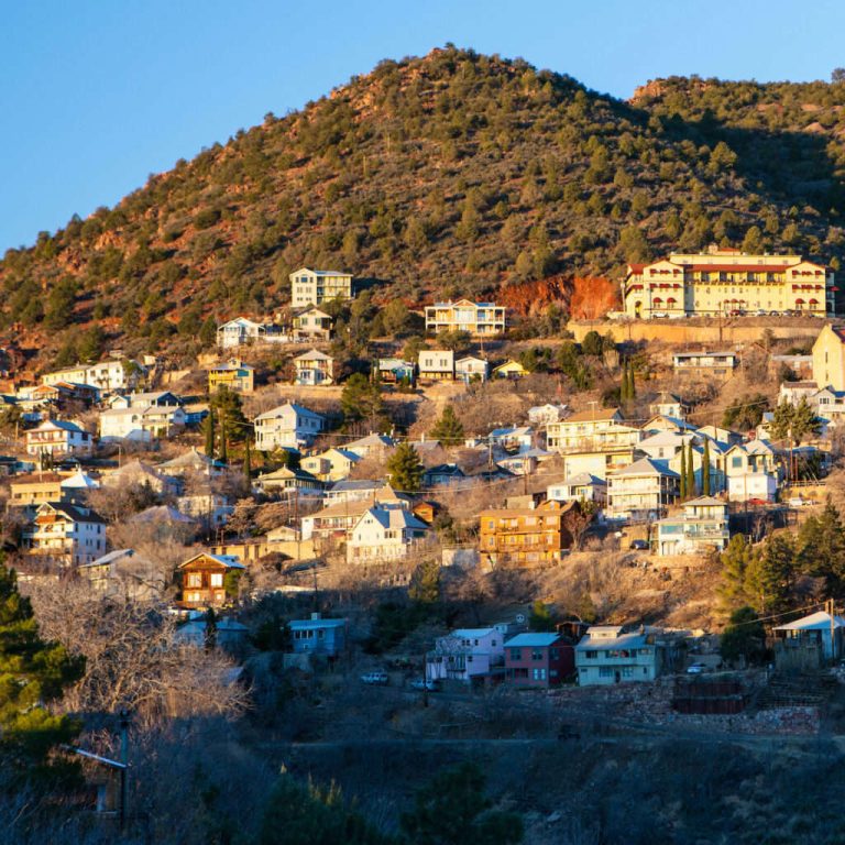 Residents Of Small Arizona Town Asked to prevent Yelling At Tourists