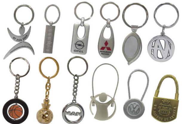 What makes customized keychains so popular in 2023?