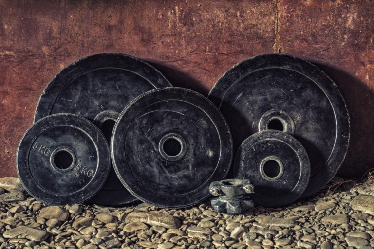 SARMs vs. Steroids: Comparison of Benefits, Risks, & Results